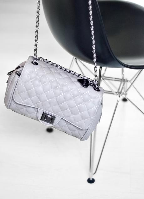 Knightsbridge bag - Marc B Marc B bag, knightsbridge, pebble grey, chain, chanel inspired, new in, fashion blogger, belgian, belgische modeblogger, handtas, trends, 2016