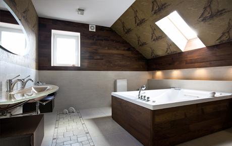 Wallpaper Options For Enhancing Bathroom Decor vinyle coated bathroom wallpaper