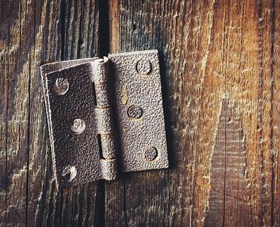 Troubleshooting Door Installations: Why Some New Doors Come With Problems troubleshooting door installations2