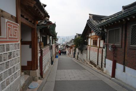 Hey Seoul sister. Hey Seoul sister.