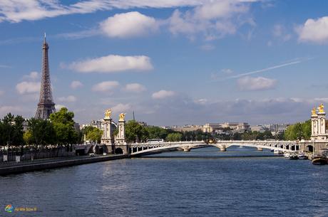 Seine river and the Eiffel Tower