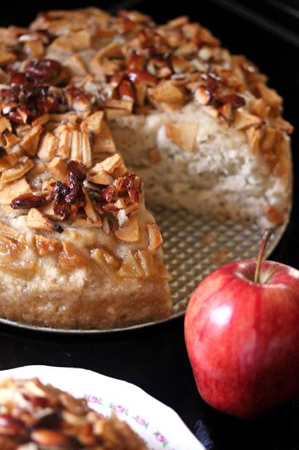 Vegan Apple and Almond Cake