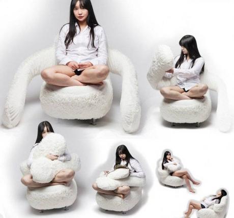 The Free Hug Sofa Is Going To Be Your New Girlfriend/Boyfriend free-hug-sofa-4