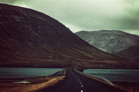 road-mountains-street-countryside-large