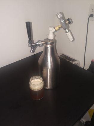 Insulated Growler Tap System (http://www.beergrowler.com.cn/)