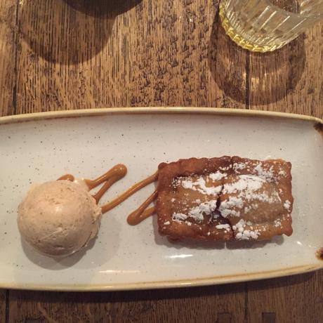 5 things to do today dines at The Grey Horse in Kingston upon Thames – BBQ, Burgers, Whiskey and Beer The Grey Horse in Kingston upon Thames - BBQ, Burgers, Whiskey and Beer