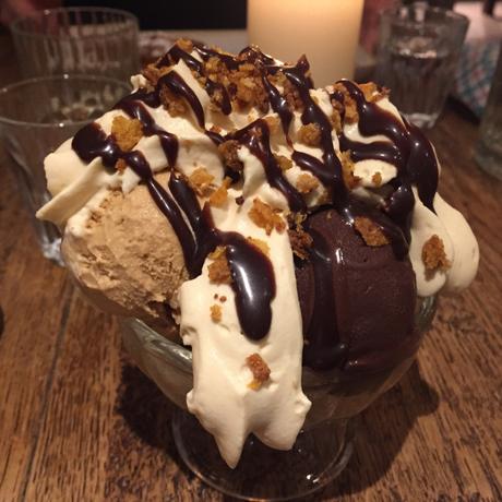5 things to do today dines at The Grey Horse in Kingston upon Thames – BBQ, Burgers, Whiskey and Beer The Grey Horse in Kingston upon Thames - BBQ, Burgers, Whiskey and Beer