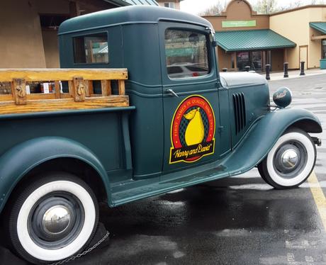 Pet-Friendly Road trip to Ashland and Medford harry and david truck