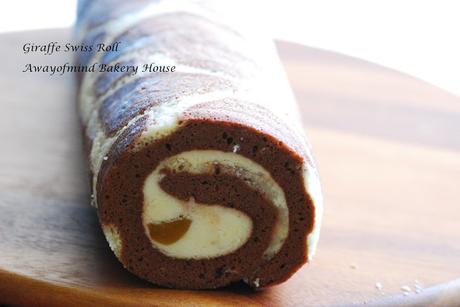 Giraffe Patterned Swiss Roll 长颈鹿蛋糕卷 Giraffe Patterned Swiss Roll 长颈鹿蛋糕卷