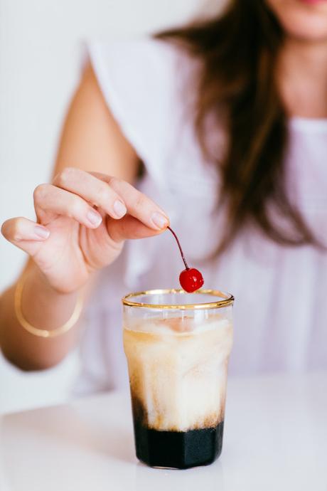 Stylish White Russian Dallas Blogger Amy Havins of Dallas Wardrobe shares a cocktail recipe with Kahlua.