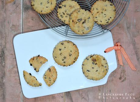 Easter spiced currant biscuits