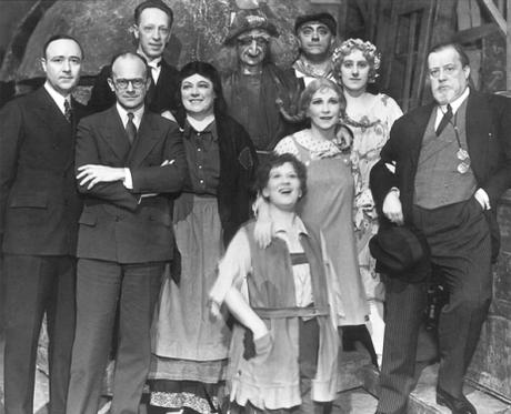 Christmas Day cast of Hansel and Gretel, 1931 (operanews.com)