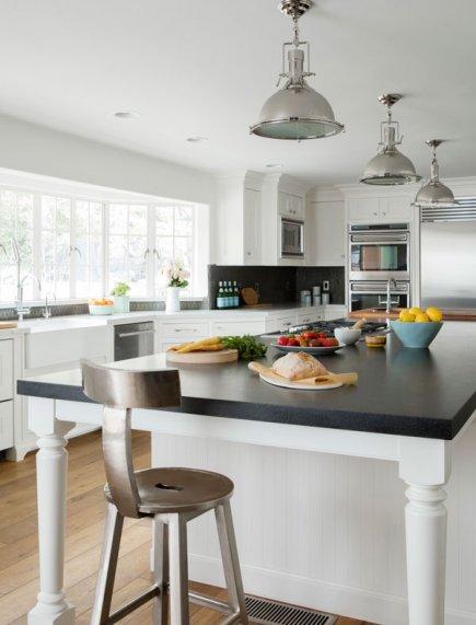 Tiffani Thiessen's inviting modern Tudor home Tiffani Thiessen's inviting modern Tudor home