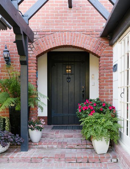 Tiffani Thiessen's inviting modern Tudor home Tiffani Thiessen's inviting modern Tudor home