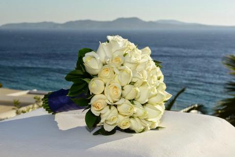 A  symbolic - chapel  wedding in Mykonos