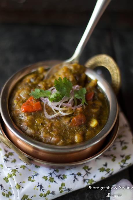Maah choliyan di daal  (Slow cooked Punjabi Style Mixed Lentils gravy)