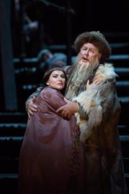 Hibla Germava as Liu, James Morris as Timur in Turandot (Photo: Marty Sohl/Met Opera)
