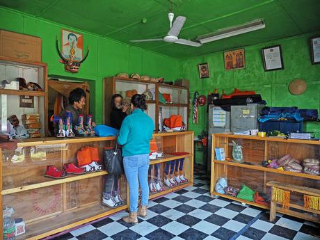 Bhutan – The Craft of Tsho Lham Bootmaking Bhutan - The Craft of Tsho Lham Bootmaking