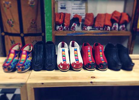 Bhutan – The Craft of Tsho Lham Bootmaking Bhutan - The Craft of Tsho Lham Bootmaking