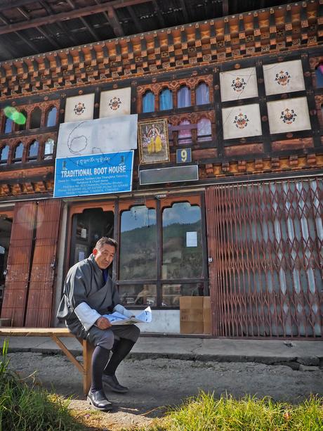 Bhutan – The Craft of Tsho Lham Bootmaking Bhutan - The Craft of Tsho Lham Bootmaking