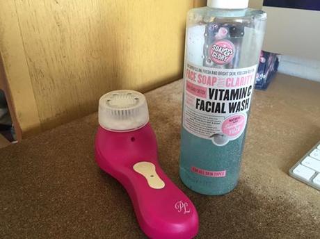 Soap & Glory Face Soap And Clarity Daily Detox Vitamin C Facial Wash - Review