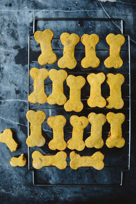 Homemade Grain-Free Dog Treats for Julep’s 3rd Birthday Homemade Grain-Free Dog Treats // www.WithTheGrains.com