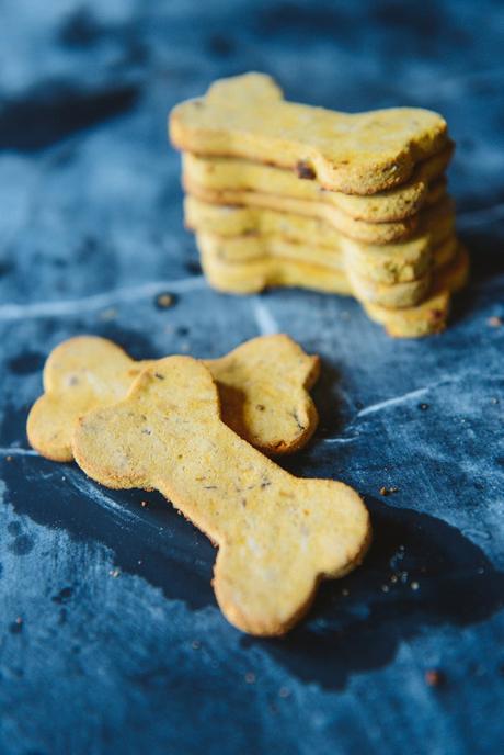 Homemade Grain-Free Dog Treats for Julep’s 3rd Birthday Homemade Grain-Free Dog Treats // www.WithTheGrains.com
