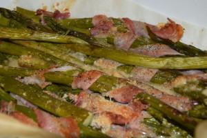 Involtini di asparagi. La mia ricetta. My recipe of asparagus rolls Involtini di asparagi. La mia ricetta. My recipe of asparagus rolls