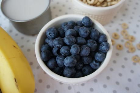Gluten-Free Blueberry Banana & Cheerios Smoothie