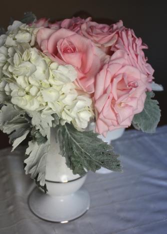 Floral Inspiration : Elegant + Colorful Floral Inspiration : Elegant + Colorful