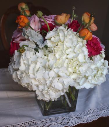 Floral Inspiration : Elegant + Colorful Floral Inspiration : Elegant + Colorful