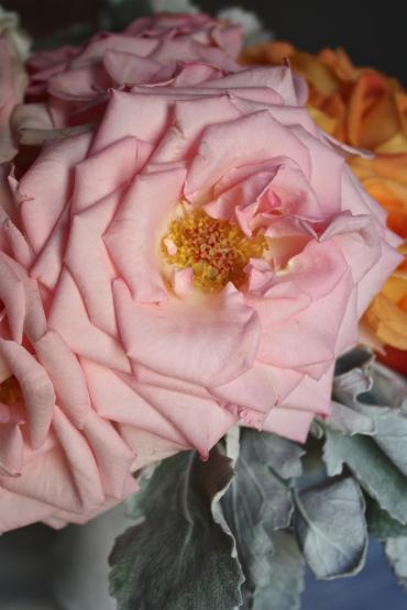 Floral Inspiration : Elegant + Colorful Floral Inspiration : Elegant + Colorful