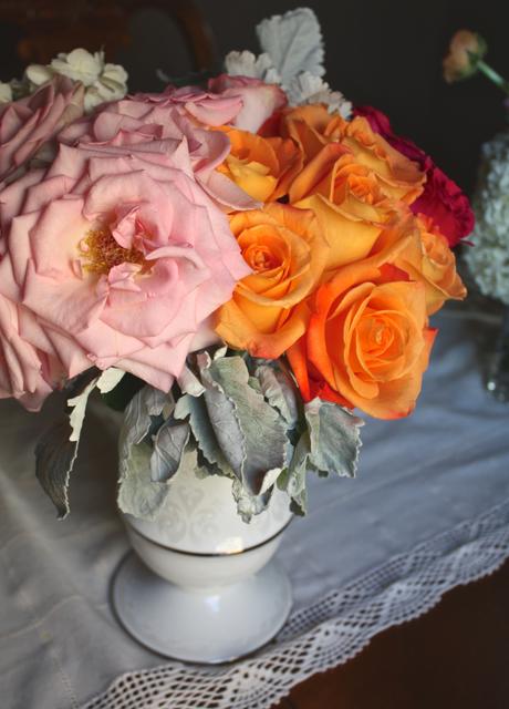 Floral Inspiration : Classic + Colorful Floral Inspiration : Elegant + Colorful