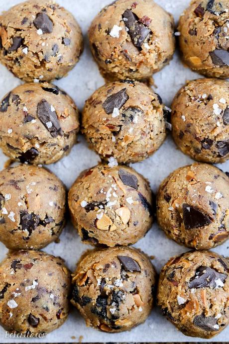 Paleo Cherry Almond Chocolate Chunk Cookies These Paleo Cherry Almond Chocolate Chunk Cookies are chewy, gooey, and absolutely delicious! These gluten-free and refined sugar-free cookies are loaded with toasted almonds, dried Bing cherries and dark chocolate chunks, sprinkled with flaky sea salt.