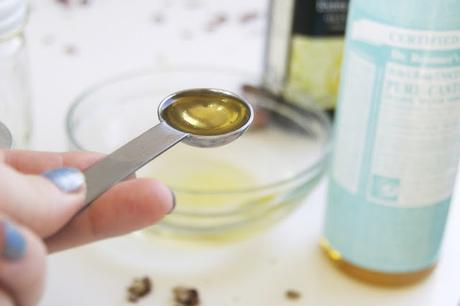 This DIY Coconut & Rose Oil Hair Conditioner Recipe Will Soften Your Curls like Magic! This DIY Coconut & Rose Oil Hair Conditioner Recipe Will Soften Your Curls like Magic!