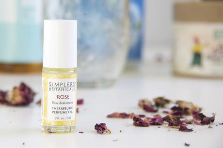 This DIY Coconut & Rose Oil Hair Conditioner Recipe Will Soften Your Curls like Magic! This DIY Coconut & Rose Oil Hair Conditioner Recipe Will Soften Your Curls like Magic!