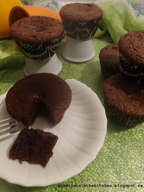 CUPCAKES AU CHOCOLAT / CHOCOLATE CUPCAKES / CUPCAKES DE CHOCOLATE / كاب كيك بالشكلاط CUPCAKES AU CHOCOLAT / CHOCOLATE CUPCAKES / CUPCAKES DE CHOCOLATE / كاب كيك بالشكلاط