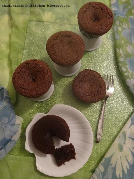 CUPCAKES AU CHOCOLAT / CHOCOLATE CUPCAKES / CUPCAKES DE CHOCOLATE / كاب كيك بالشكلاط CUPCAKES AU CHOCOLAT / CHOCOLATE CUPCAKES / CUPCAKES DE CHOCOLATE / كاب كيك بالشكلاط