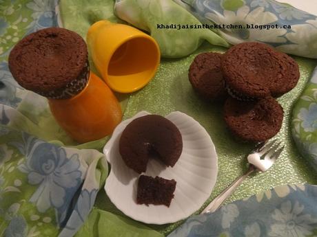 CUPCAKES AU CHOCOLAT / CHOCOLATE CUPCAKES / CUPCAKES DE CHOCOLATE / كاب كيك بالشكلاط CUPCAKES AU CHOCOLAT / CHOCOLATE CUPCAKES / CUPCAKES DE CHOCOLATE / كاب كيك بالشكلاط