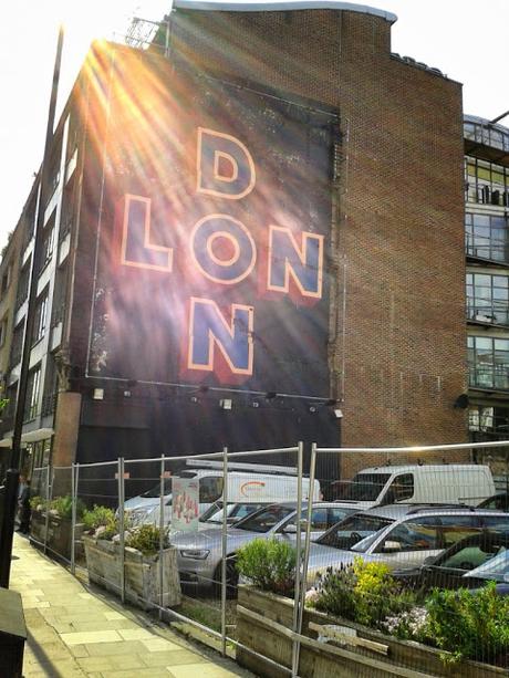 Sunny Clerkenwell #photoblog by @roquesrichard Sunny Clerkenwell #photoblog by @roquesrichard