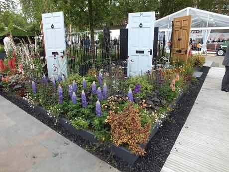 RHS Chelsea Flower Show 2016 - Outside and Inside the Floral Marquee