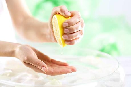 Lemon Juice for Lightening Skin