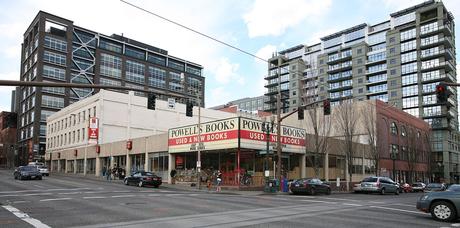 Five Best People Watching Places in Portland 1280px-PowellsBookstore