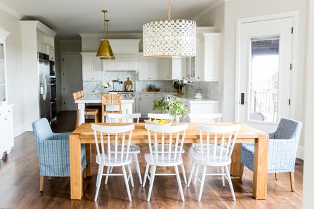Dream home: Lots of natural light, architectural details, and beautiful colors Dream home: Lots of natural light, architectural details, and beautiful colors