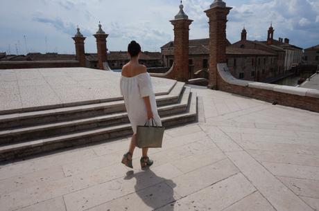 Off the Shoulder For a Visit to Comacchio