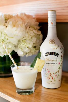 Leann Berry Creates Summer Cocktails With Baileys Almande