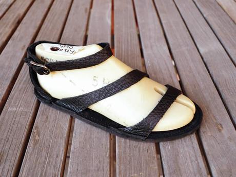 handmade-leather-sandal-design