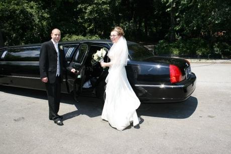 bride and groom limo central park