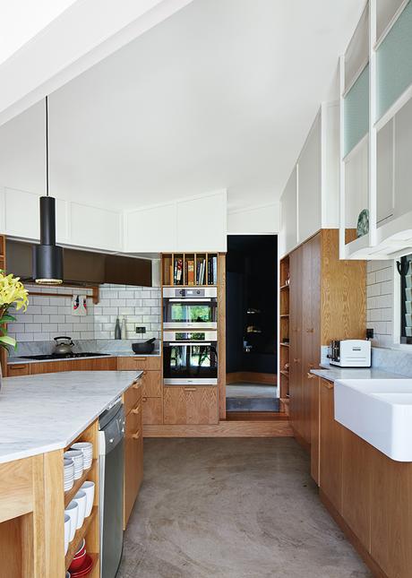 Modern timber house kitchen with tiles, custom oak veneer cabinetry