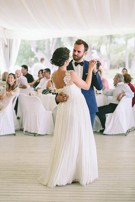 Romantic vineyard wedding first-dance-wedding